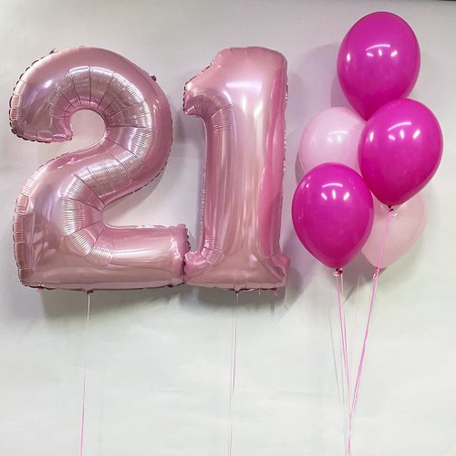 Розовые шары цифры и фонтан из розовых шаров на день рождения