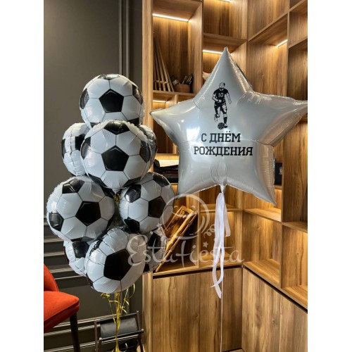 Бело-черная футбольная связка из мячей и большая звезда
