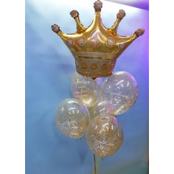 Фонтан из шаров с с золотым конфетти и короной
