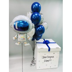 Коробка с шарами на день рождения "Космонавт"