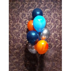 Фонтан из синих, оранжевых и голубых шаров агат