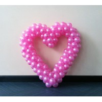 Перламутровое розовое плетённое сердце из шаров