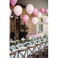 Оформление на стол: гелиевые шары нежно-розового цвета