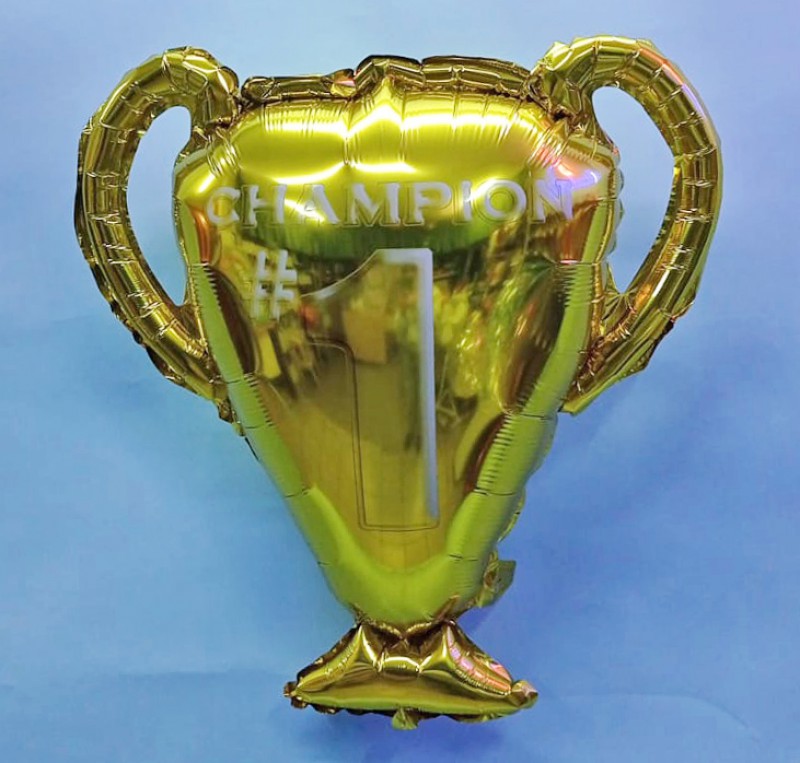 Фигурный шар золотой кубок чемпиона