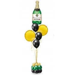 Фонтан из шаров с бутылкой шампанского
