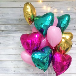Фонтан из шаров с фольгированными и латексными сердцами в цветах золото, фуксия, розовый и морской волны