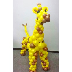 Фигурка из шаров жираф