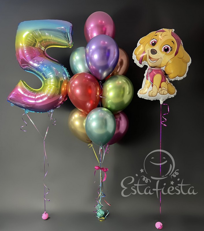 Фонтан из хромовых шаров, фольгированная фигурка Скай и цифра 5 перелив