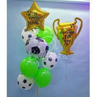 Стильный зелёно-золотой сет из шаров с футбольными мячами кубком и звездой