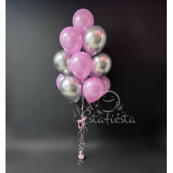 Гелиевый фонтан из нежно-розовых шаров металлик и серебряных шаров хром