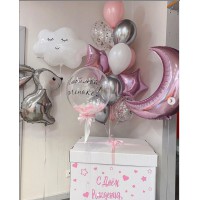 Сет из коробки с шарами, баблс, фигурных фольгированных шаров Заяц и Облачко, фольгированного полумесяца и фонтана с фольгированными звездами в серебристо-белых и розовых тонах на день рождения девочке