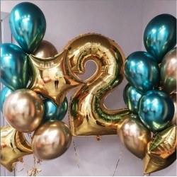 Сет с цифрой и двумя связками с фольгированными звездами в зелено-золотых тонах на день рождения