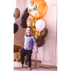 Сет из цифры, большого шара с надписью и рисунком и связок шаров с фольгированными кругами в черно-золотых тонах на день рождения мальчику