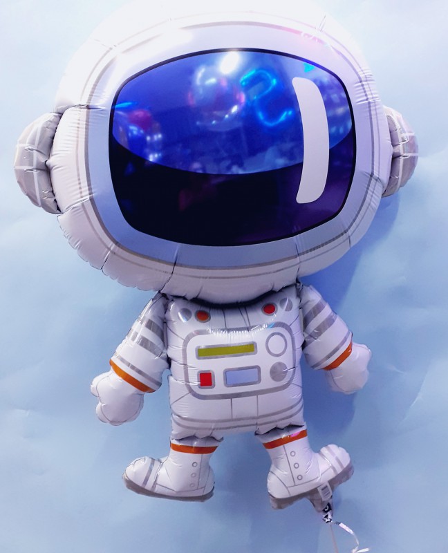 Космонавт фигурка с гелием